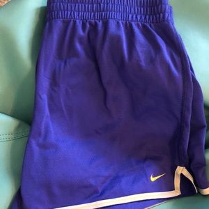 GUC Nike Livestrong shorts